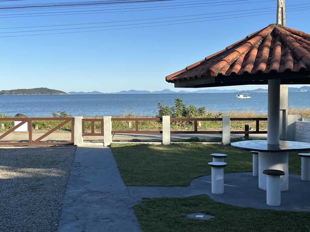 Casa Tempo e Mar à Beira da Praia de Zimbros